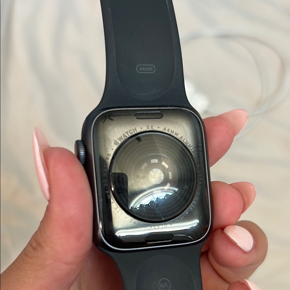 Apple Watch - image 4